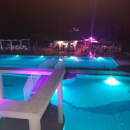 Resort Sciabache Дзамброне Екстериор снимка