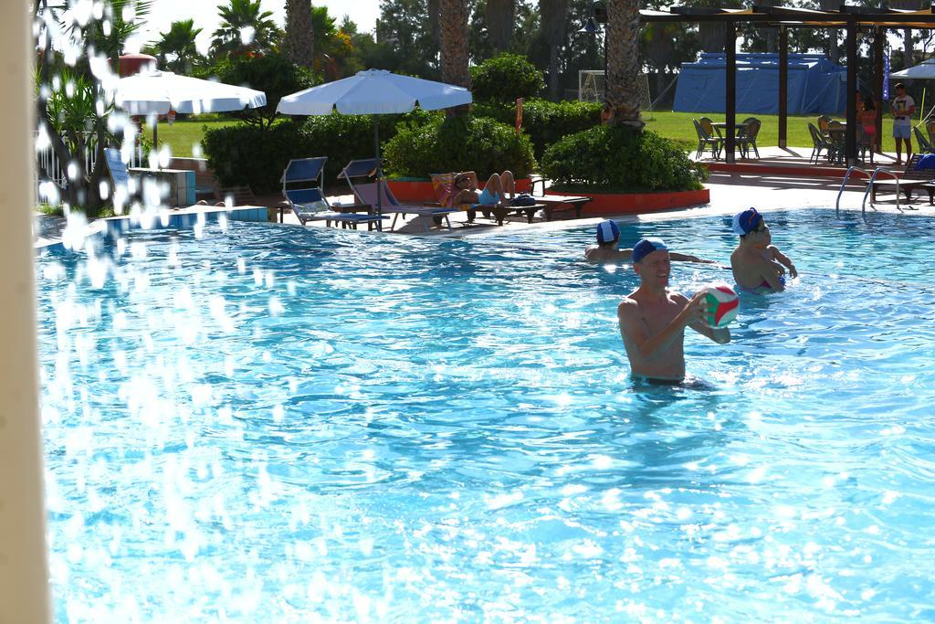 Resort Sciabache Дзамброне Екстериор снимка