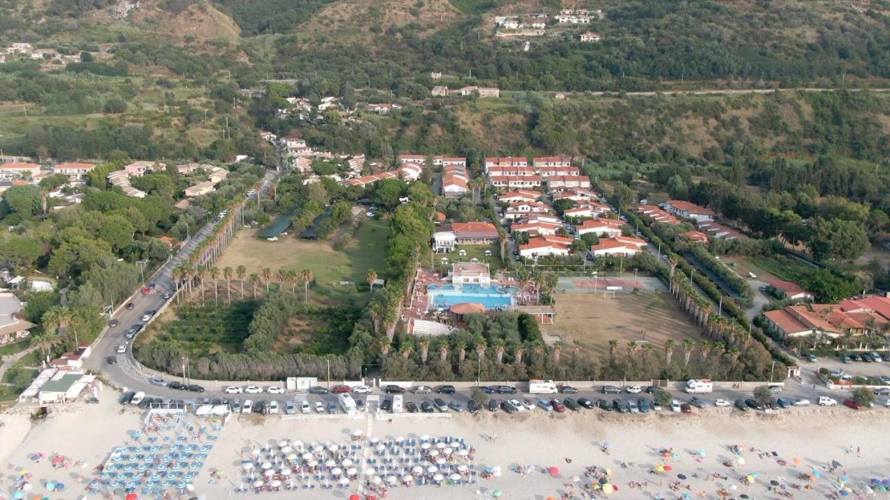 Resort Sciabache Дзамброне Екстериор снимка