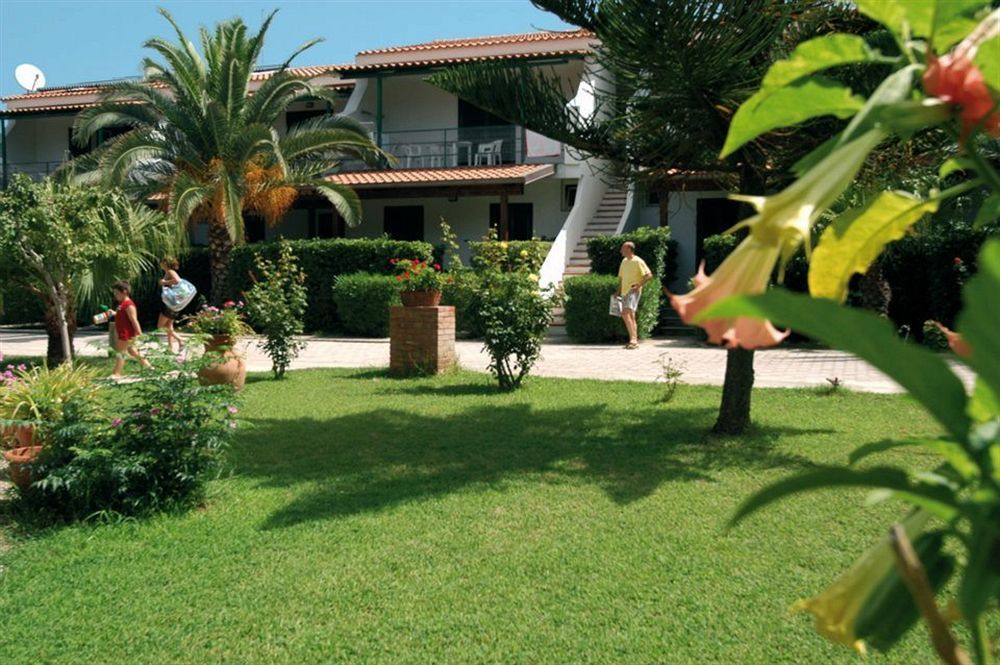 Resort Sciabache Дзамброне Екстериор снимка