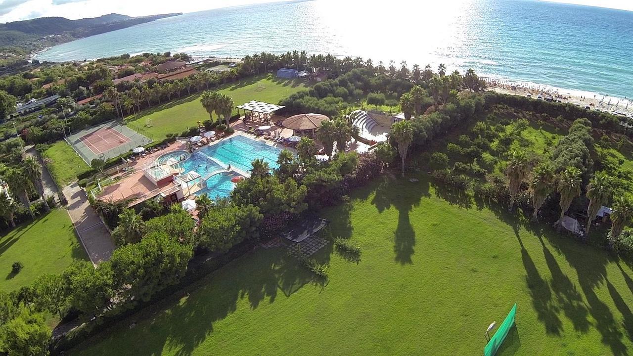 Resort Sciabache Дзамброне Екстериор снимка